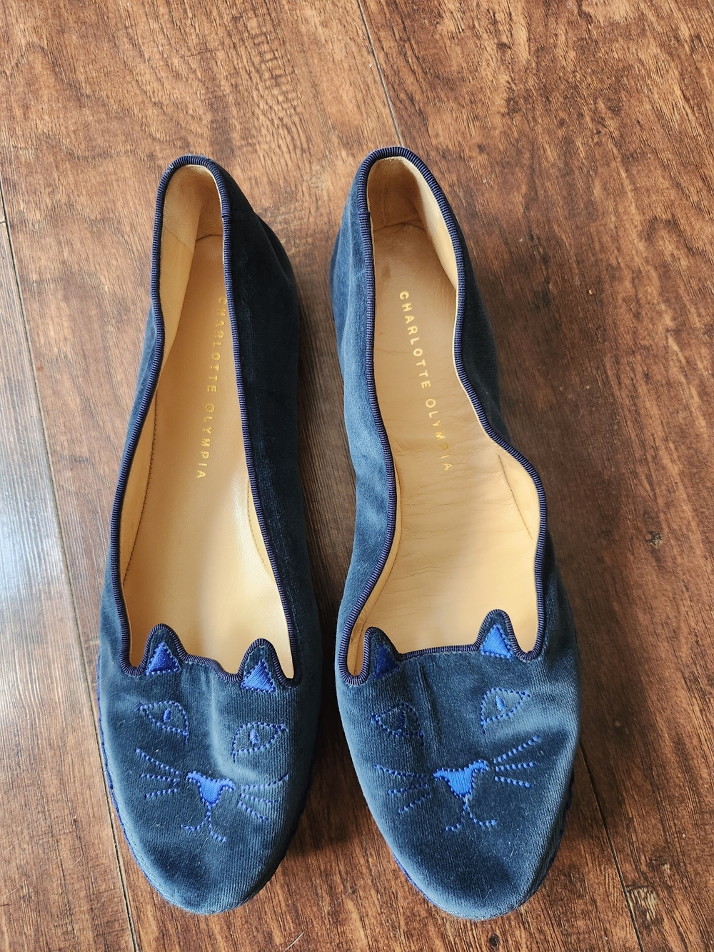 Charlotte Olympia Navy Velvet Cat-Embroidered Flats